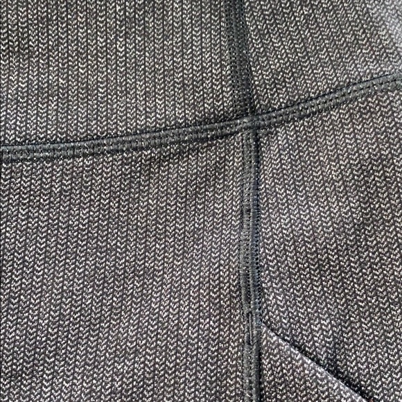 Lululemon Grey/Black Full Length Leggings - Picture 8 of 8